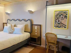 Hôtel Gabriel : Chambre double, tête de lit ondulée