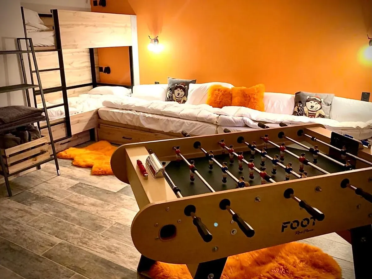 Chambre réalisée par HCI : Chalet Naïga, Montgenèvre