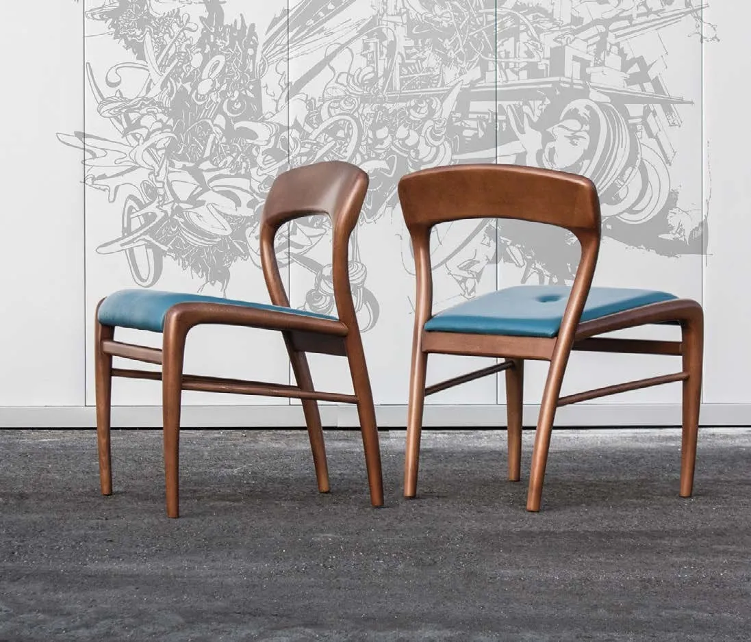 Chaise Datça aux formes douces