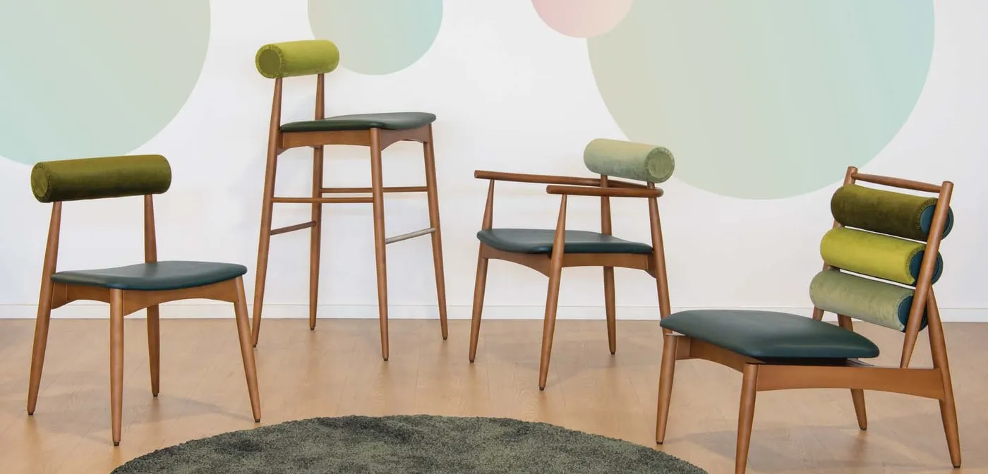 Chaise Paros aux formes cylindriques